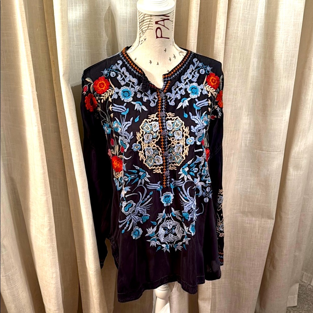 Johnny Was Embroidered Black Floral Women's Top